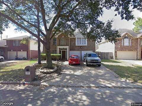 Makaha, HOUSTON, TX 77095