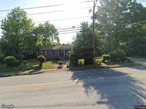 Broad, TOCCOA, GA 30577