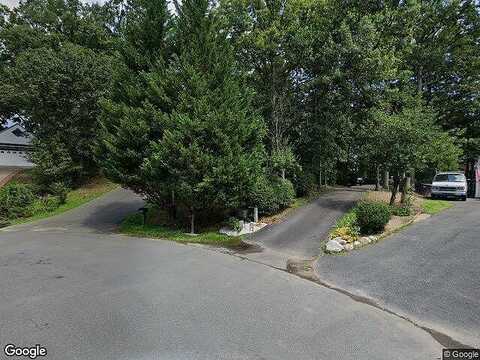 Cassandra, WOODBRIDGE, VA 22192