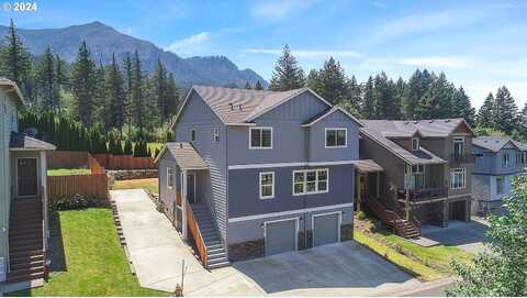 Windsong, CASCADE LOCKS, OR 97014