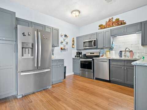 Avenue O 1/2, GALVESTON, TX 77551