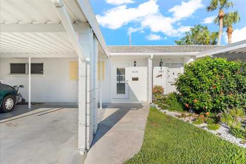Lilli, BRADENTON, FL 34207
