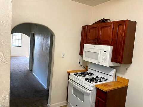 Lindsay, PORTSMOUTH, VA 23704