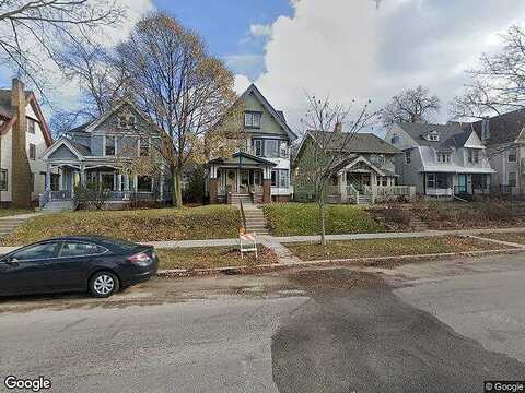 Maryland, MILWAUKEE, WI 53211