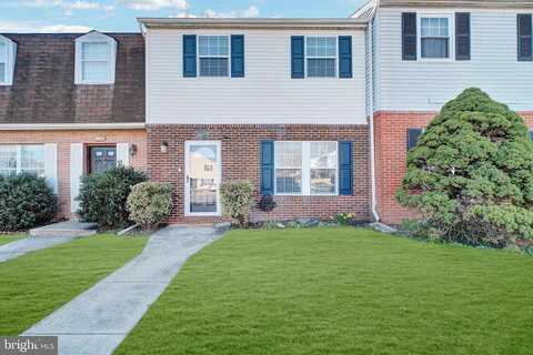Olde Port, TRIANGLE, VA 22172