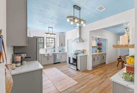 Central, PENSACOLA, FL 32507