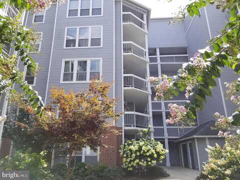 Summit Square, OAKTON, VA 22124