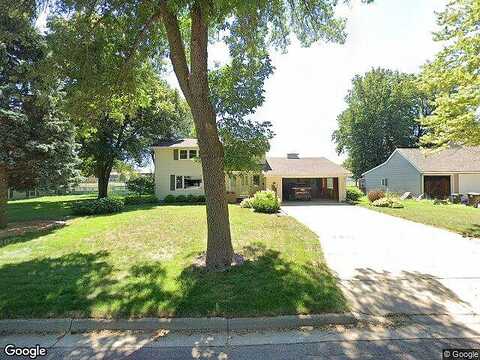 16Th, WINDOM, MN 56101