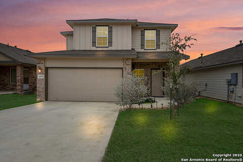 Middle Green, FLORESVILLE, TX 78114