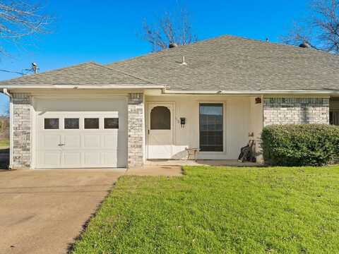 Lee, FARMERSVILLE, TX 75442