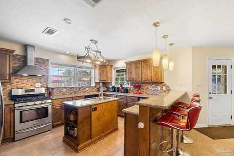 Montgomery, PENSACOLA, FL 32526