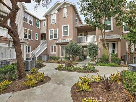Valmont, LADERA RANCH, CA 92694
