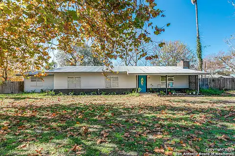 Oakhaven, PLEASANTON, TX 78064