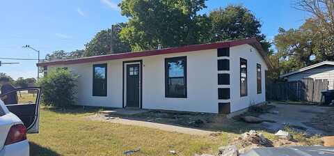 Crouch, FORT WORTH, TX 76105