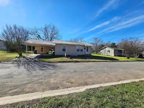 Jones, LULING, TX 78648