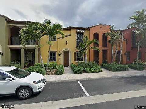 Chula Vista, NAPLES, FL 34113