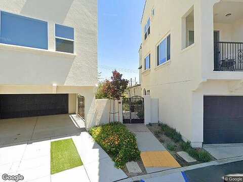 Ford, COSTA MESA, CA 92627