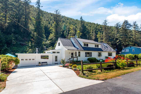 Little Nestucca River Road, Cloverdale, OR 97112