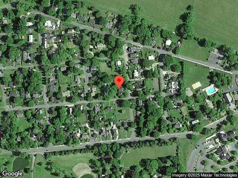Martin Ave, MIDDLEBURG, VA 20117