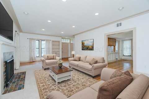 2523 5TH Avenue, Canyon, TX 79015