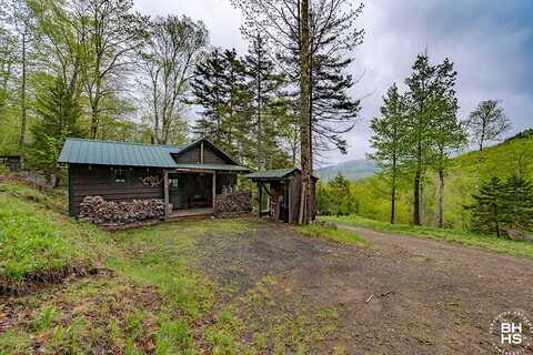 71 Nimrod Trail, Keene Valley, NY 12943