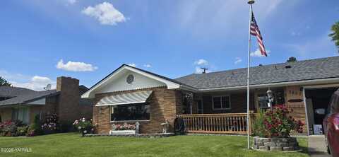 3803 Meadow Ln, Yakima, WA 98902