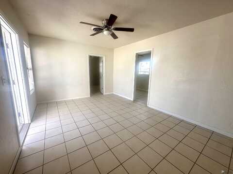 1020 1/2 S 9 AVE, Yuma, AZ 85364