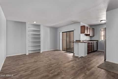 747 S EXTENSION Road, Mesa, AZ 85210