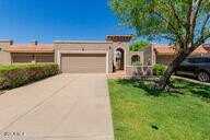 25230 S BERRY BROOK Drive, Sun Lakes, AZ 85248