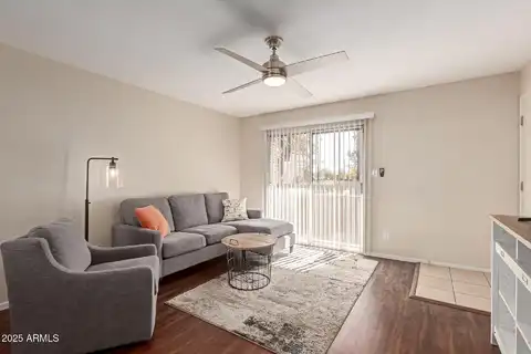 2625 E INDIAN SCHOOL Road, Phoenix, AZ 85016