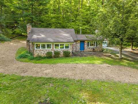 1561 River Road, Cooksburg, PA 16217