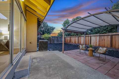 42 Massolo Dr, Pleasant Hill, CA 94523