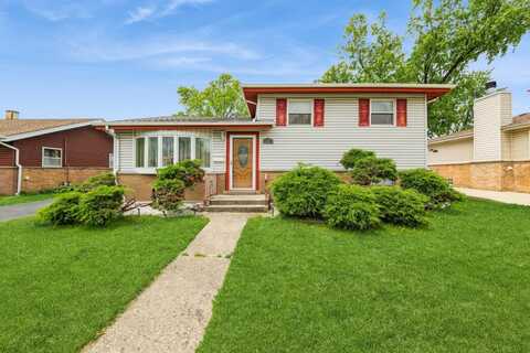 130 W. Natalie Lane, Addison, IL 60101