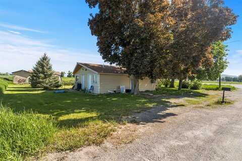 2 W Pryor, Edgar, MT 59041