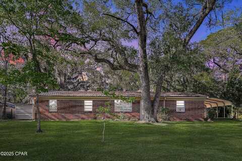 609 Pitts Bayshore Drive, Freeport, FL 32439