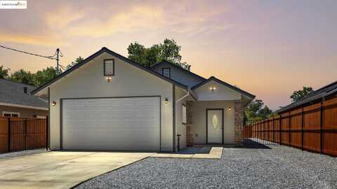 18170 7th Ave., Jamestown, CA 95327