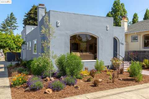 1385 Virginia St, Berkeley, CA 94702