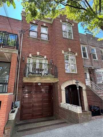 924 51st Street, Brooklyn, NY 11219