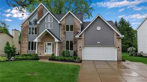 110 Hunt Club Circle, Amherst, NY 14051