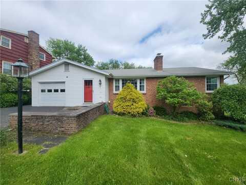 149 Robbins Lane, DeWitt, NY 13214