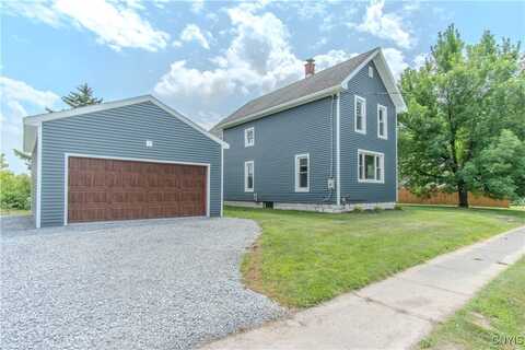 8766 N Main Street, Le Roy, NY 13637