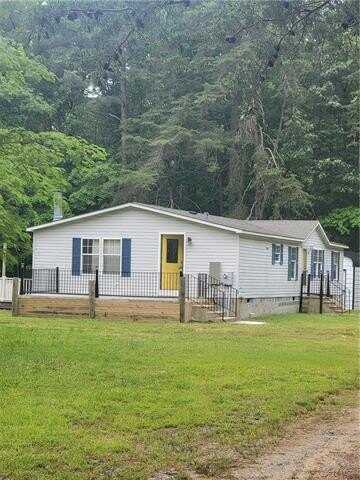 159 Dirt Bridge Road, Topping, VA 23169