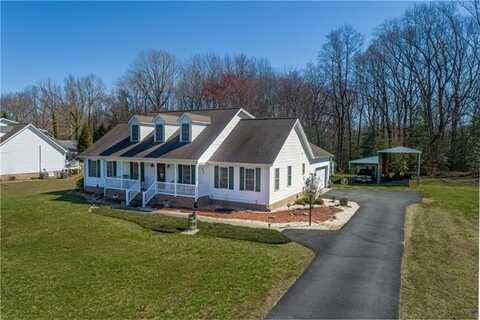 274 Meadow Dr, Tappahannock, VA 22560