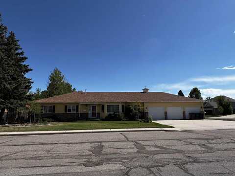 615 OAKHURST DR, Cheyenne, WY 82009