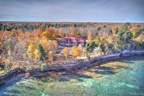 N9910 SHORE DRIVE, AU TRAIN, MI 49806