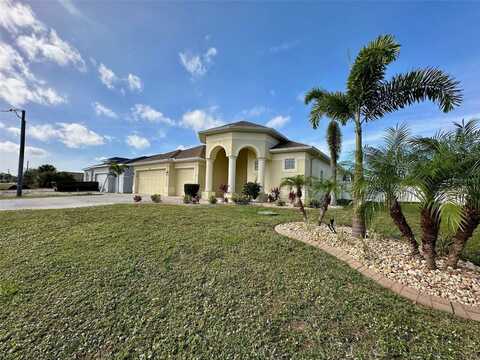 9423 ROSEBUD CIRCLE, PORT CHARLOTTE, FL 33981