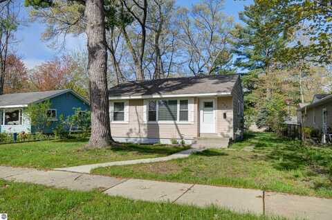 406 HAMILTON STREET, TRAVERSE CITY, MI 49686