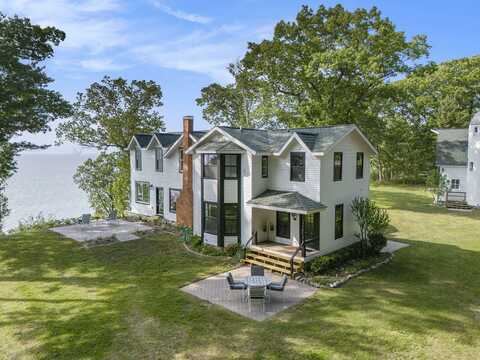 8282 W HARRISON ROAD, MEARS, MI 49436