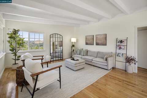 1710 Sarah Dr, Pinole, CA 94564