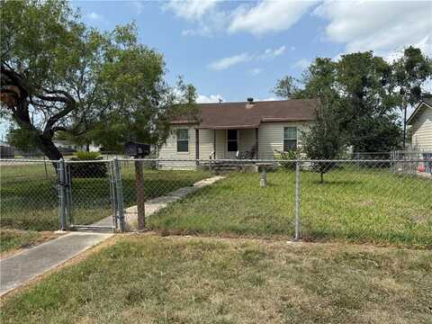 101 E. Joyce, Bishop, TX 78343